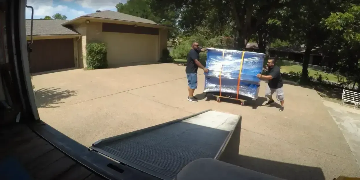 Moving gallery photo 3
